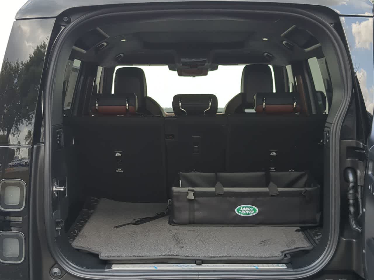 Thumbnail: 2026 Land Rover Defender - 37