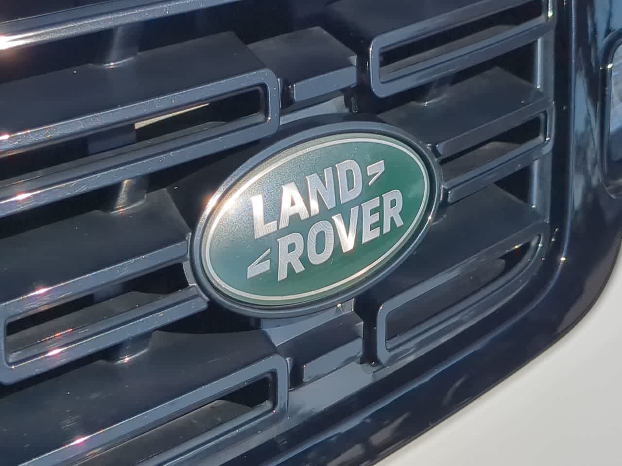 Thumbnail: 2025 Land Rover Range Rover Sport - 12