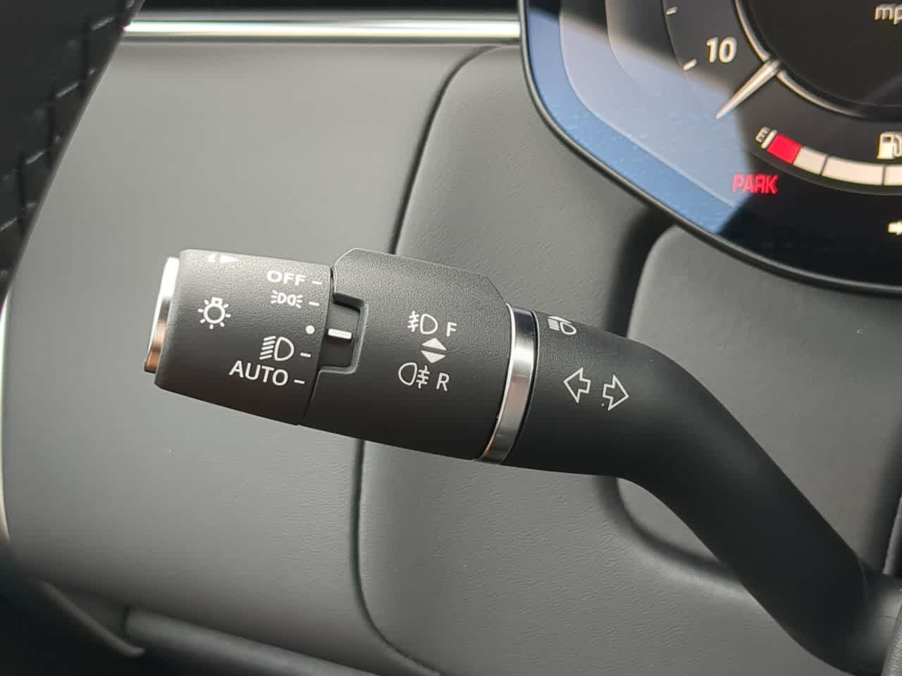 Thumbnail: 2025 Land Rover Range Rover - 29