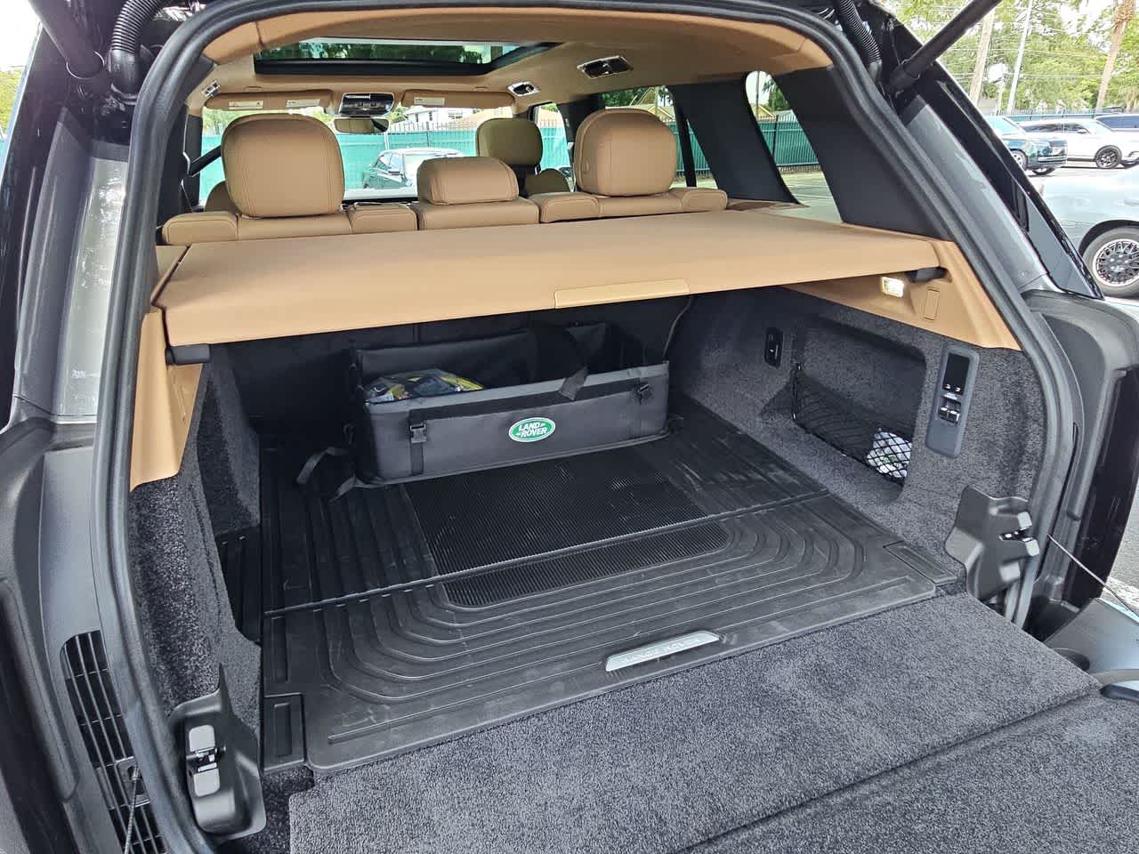 Thumbnail: 2025 Land Rover Range Rover - 37