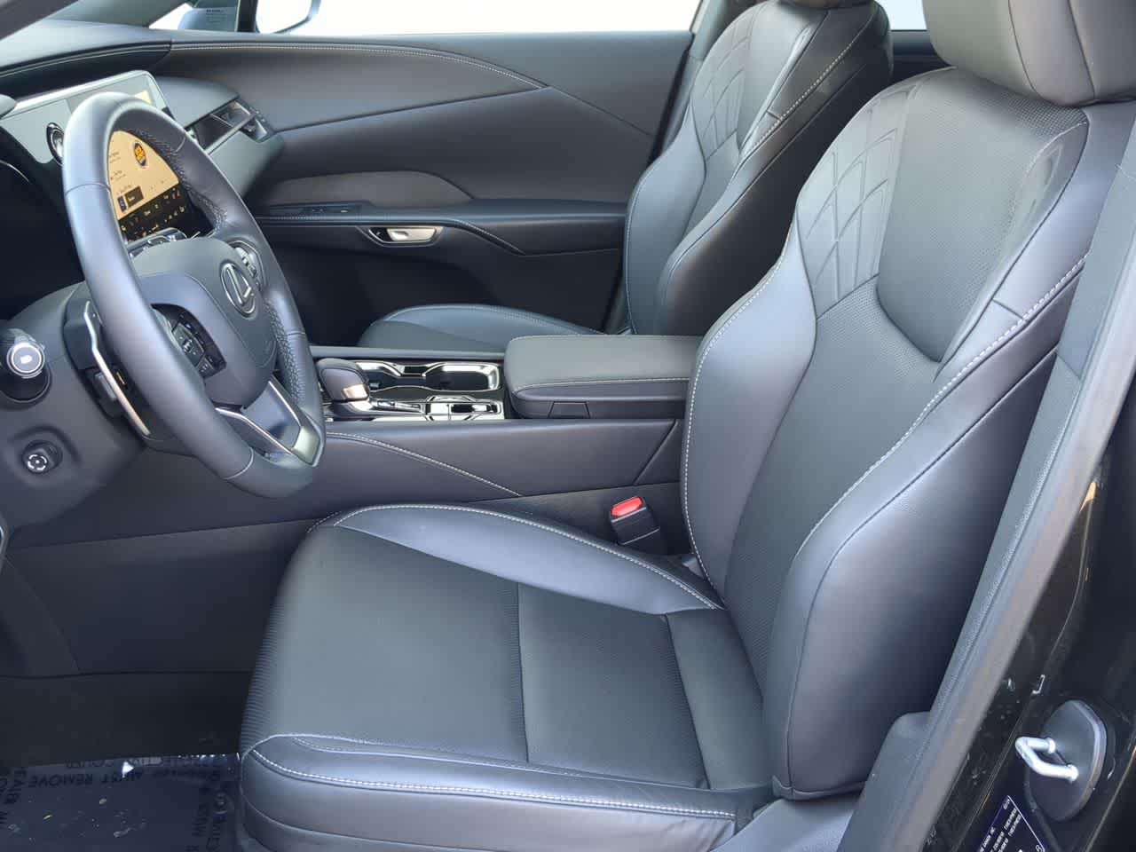 Thumbnail: 2024 Lexus RX - 17