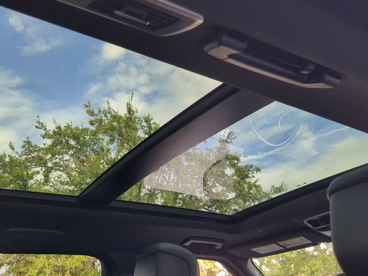 Thumbnail: 2022 Land Rover Range Rover Sport - 22