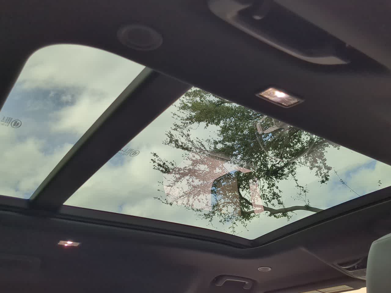 Thumbnail: 2025 Land Rover Defender - 22