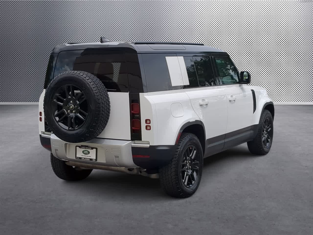 Thumbnail: 2025 Land Rover Defender - 8