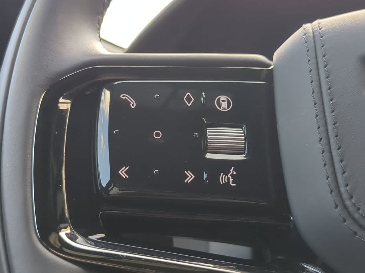 Thumbnail: 2025 Land Rover Range Rover Velar - 26