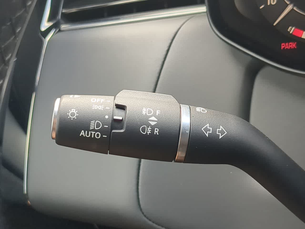 Thumbnail: 2025 Land Rover Range Rover Sport - 29