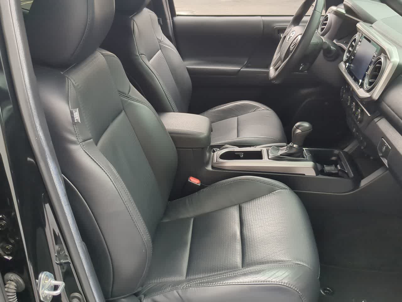 Thumbnail: 2022 Toyota Tacoma - 24