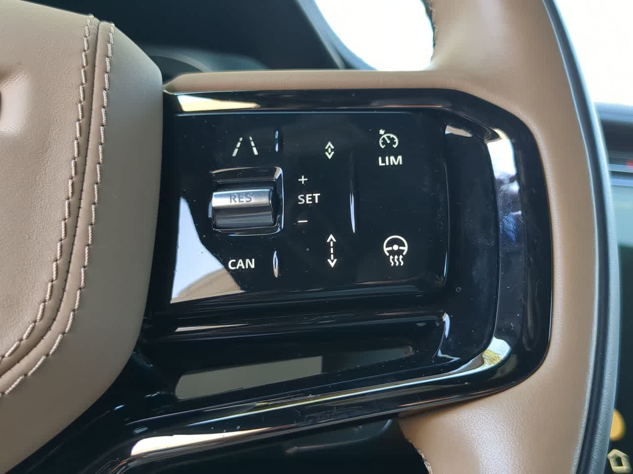 Thumbnail: 2025 Land Rover Range Rover Sport - 26