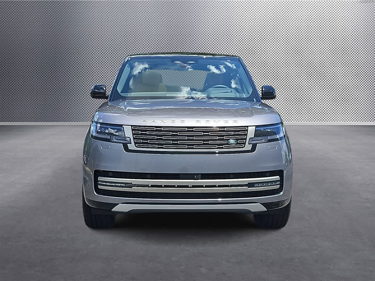 2025 Land Rover Range Rover SE photo 2