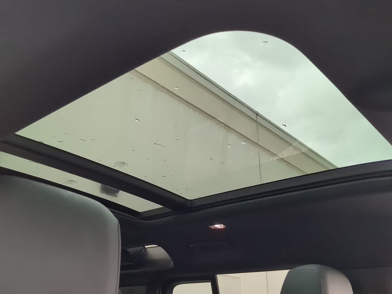 Thumbnail: 2025 Land Rover Defender - 19