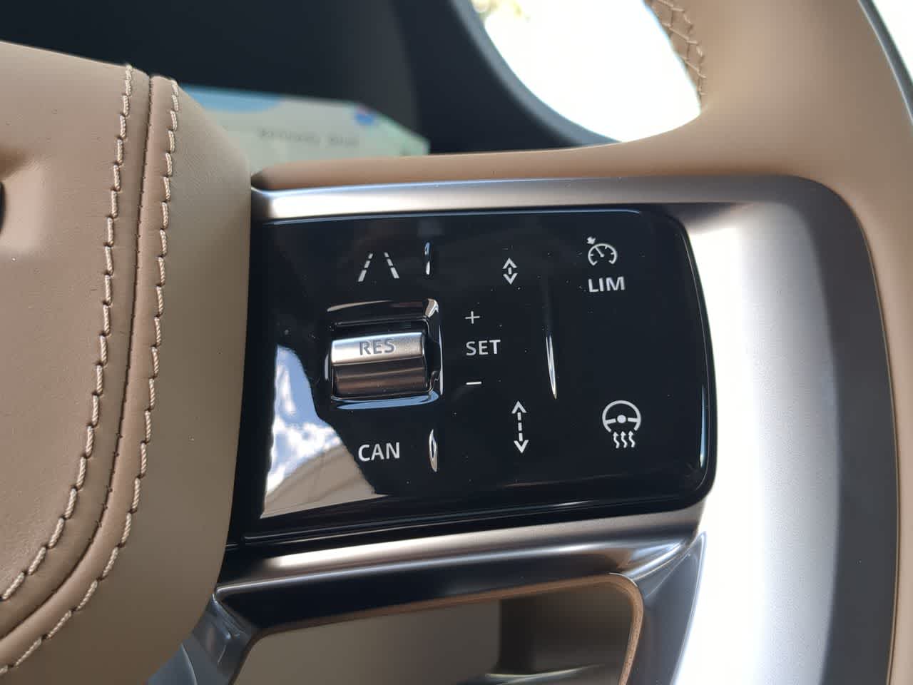 Thumbnail: 2026 Land Rover Range Rover - 27