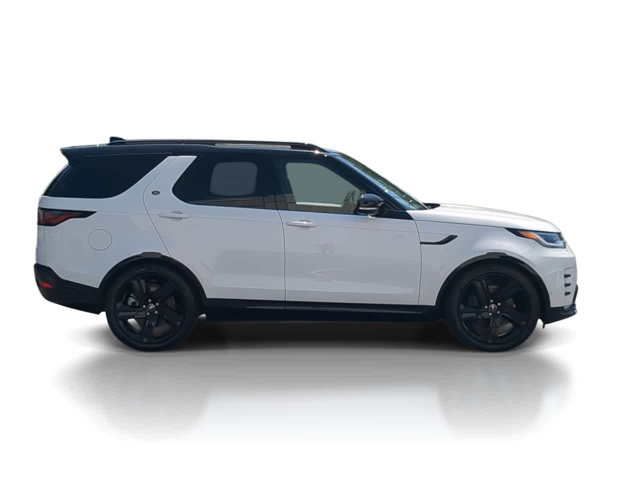 Thumbnail: 2025 Land Rover Discovery - 9