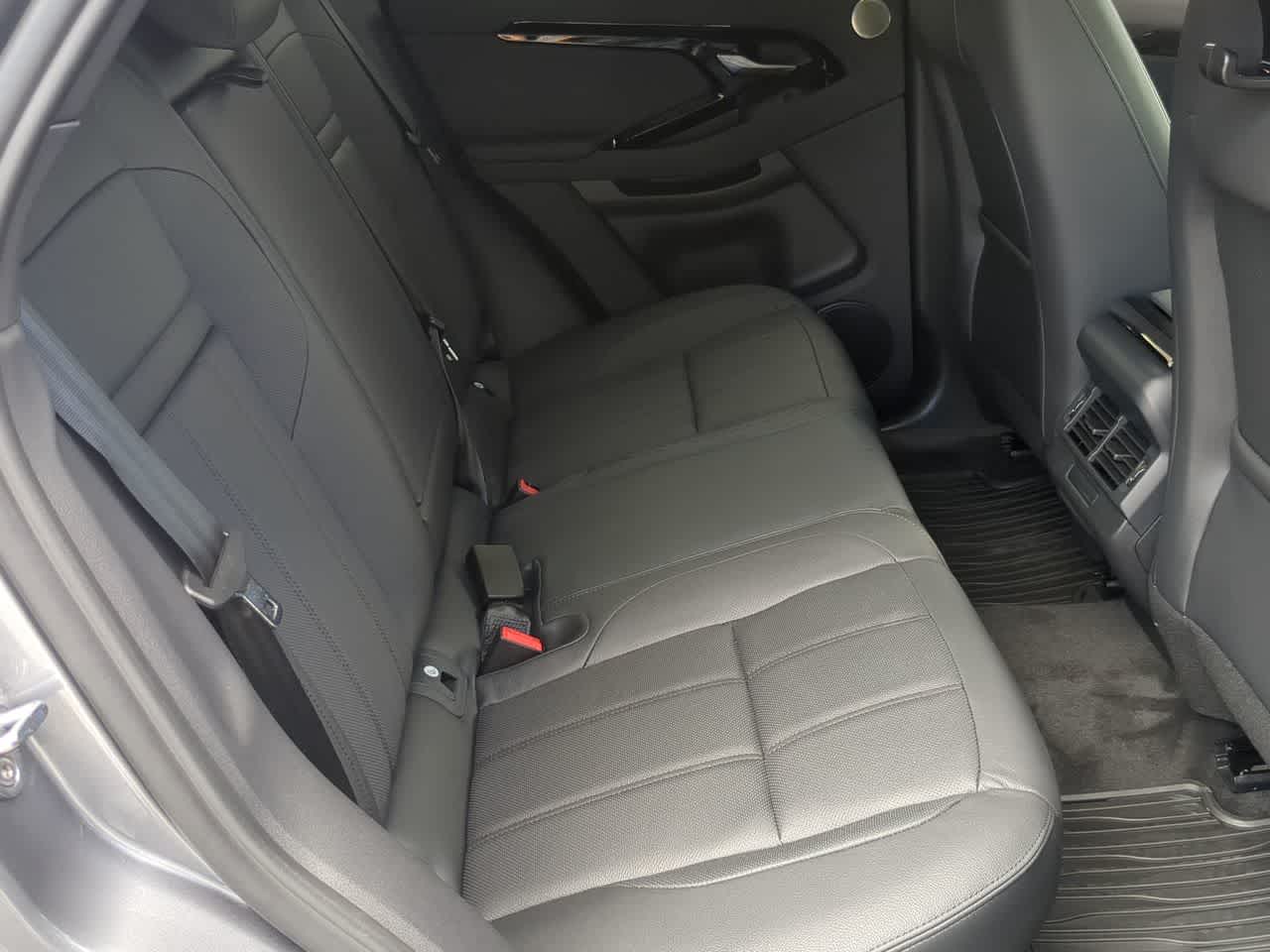 Thumbnail: 2026 Land Rover Range Rover Evoque - 22