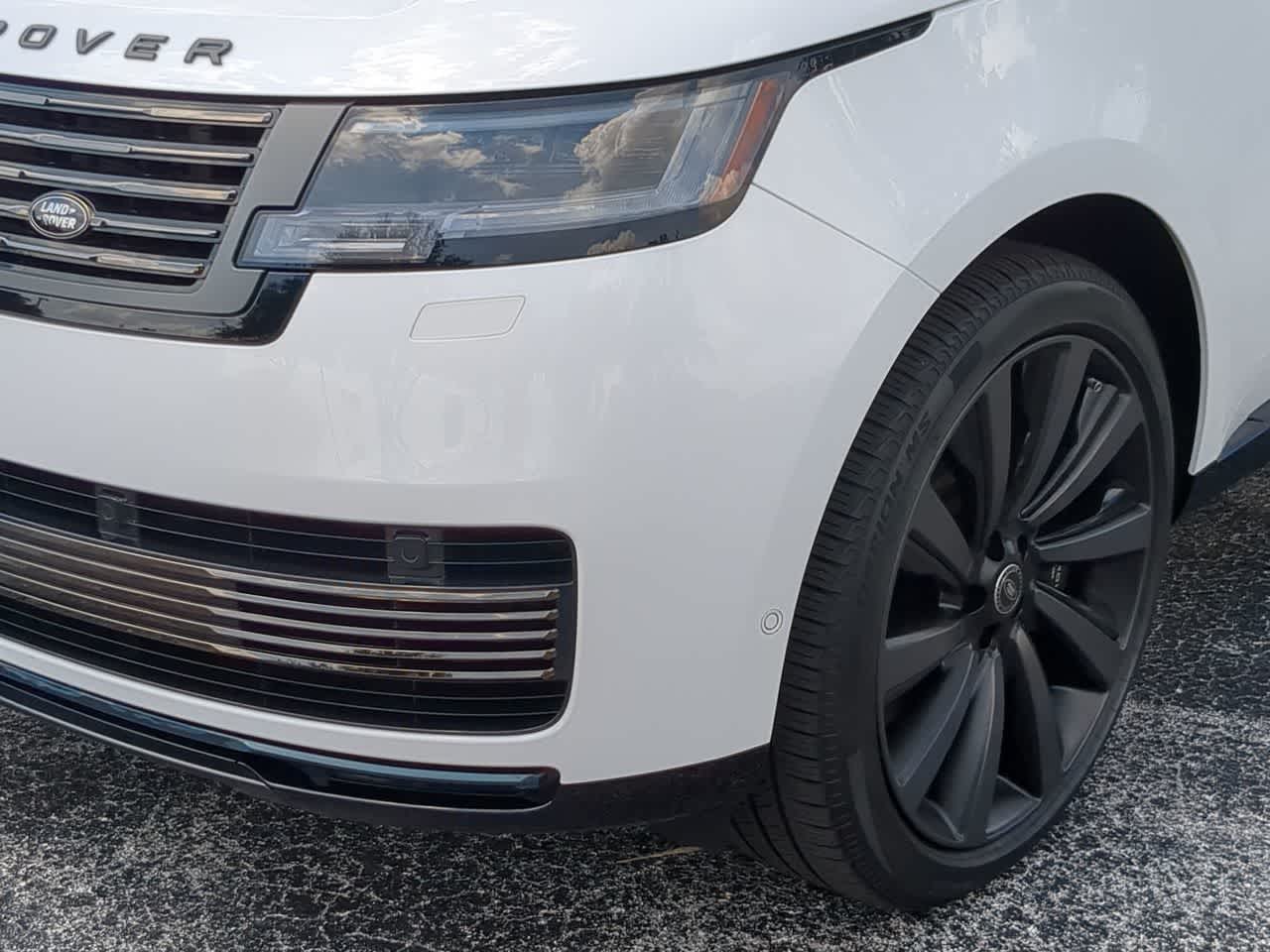 Thumbnail: 2025 Land Rover Range Rover - 11