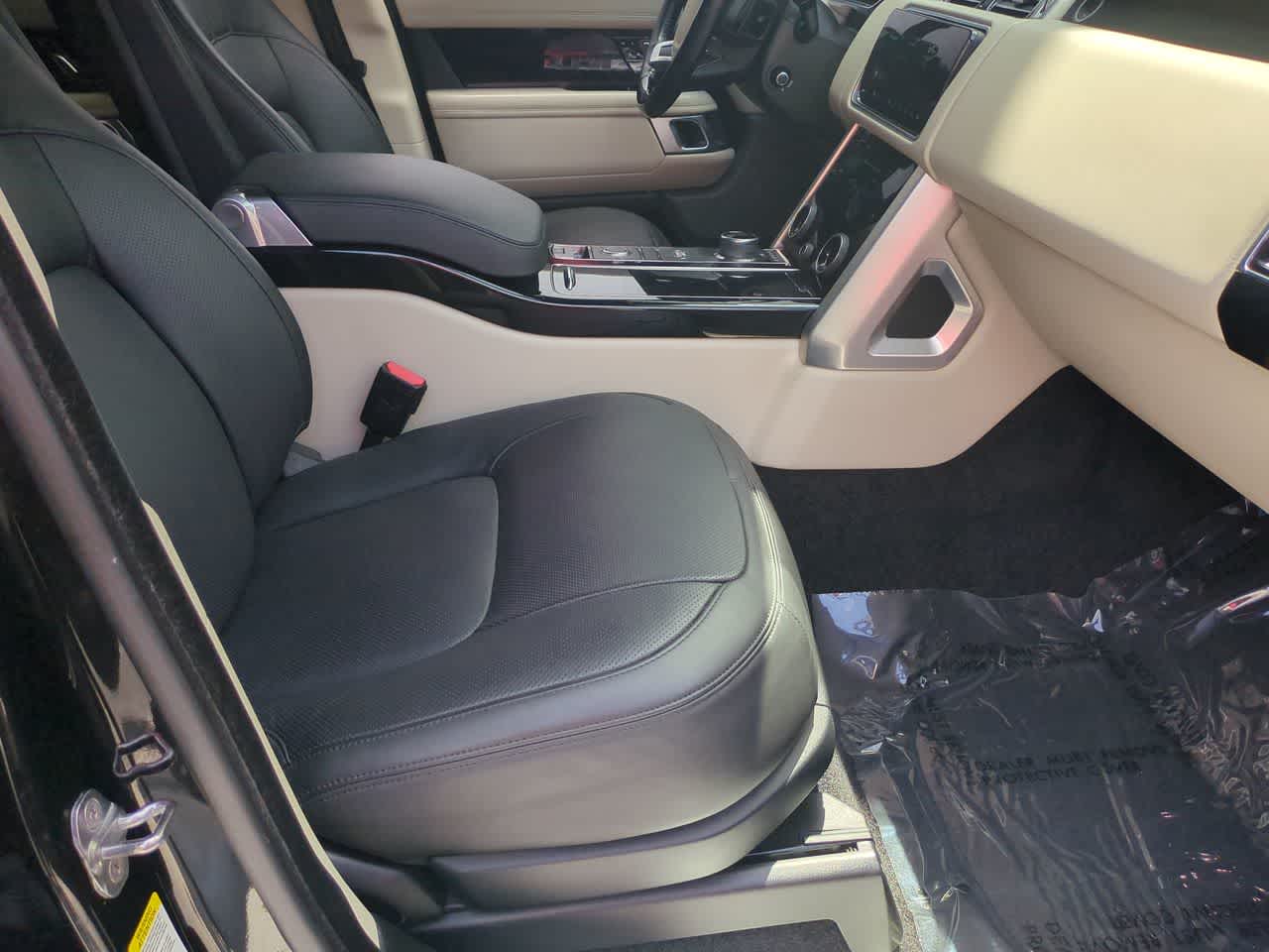 Thumbnail: 2021 Land Rover Range Rover - 23