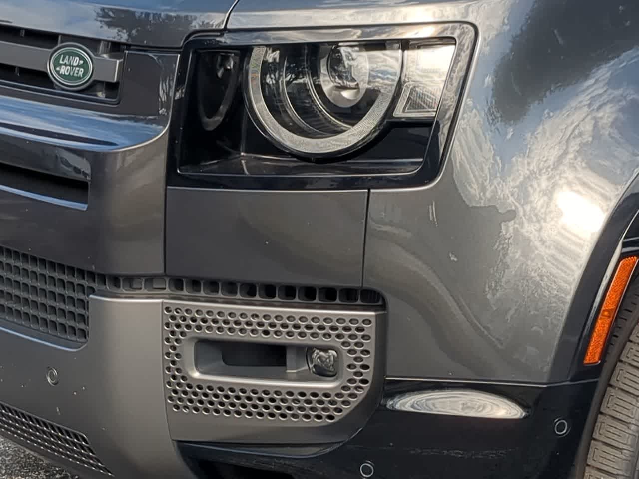 Thumbnail: 2025 Land Rover Defender - 11