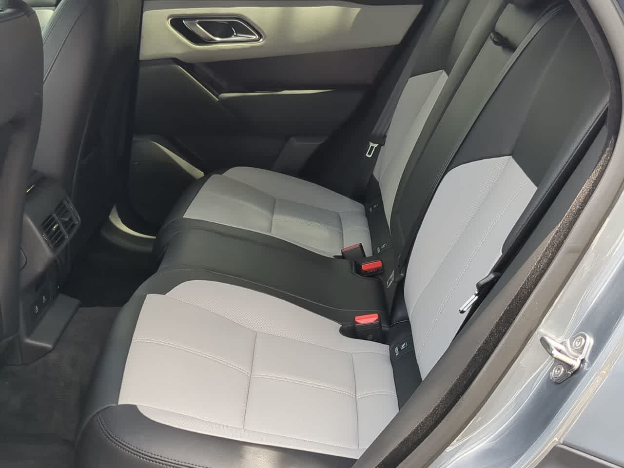 Thumbnail: 2026 Land Rover Range Rover Velar - 21