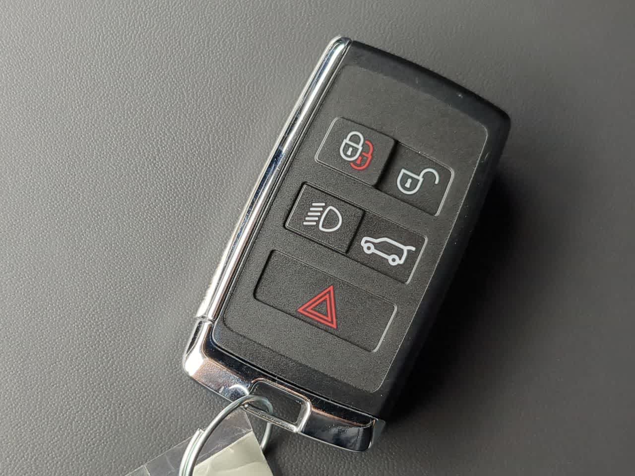 Thumbnail: 2025 Land Rover Defender - 39