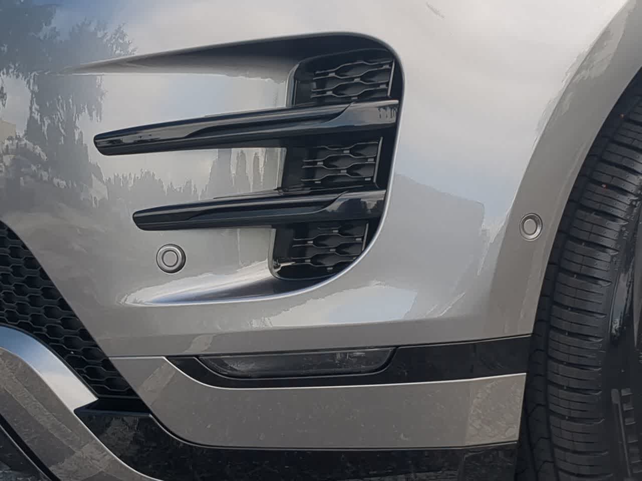 Thumbnail: 2026 Land Rover Range Rover Evoque - 11