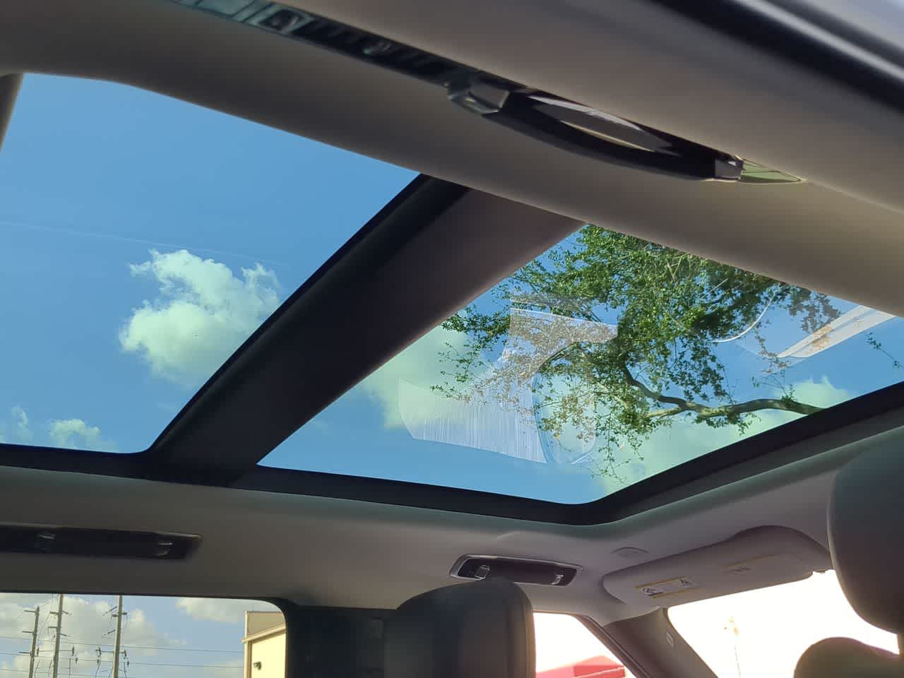 Thumbnail: 2023 Land Rover Range Rover Sport - 21