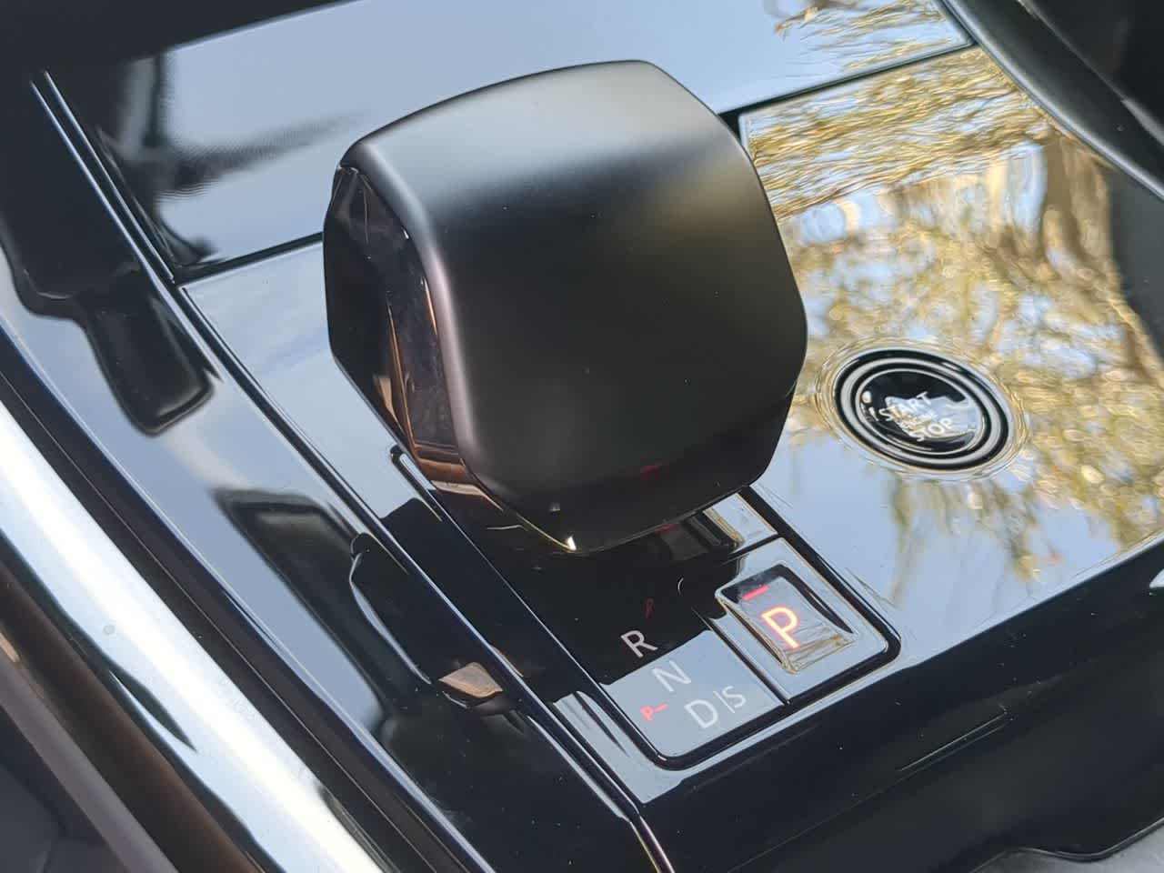 Thumbnail: 2026 Land Rover Range Rover Sport - 34
