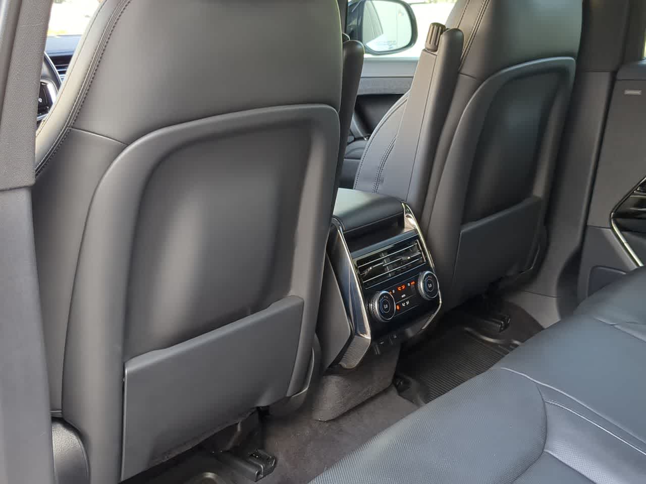 Thumbnail: 2023 Land Rover Range Rover Sport - 17