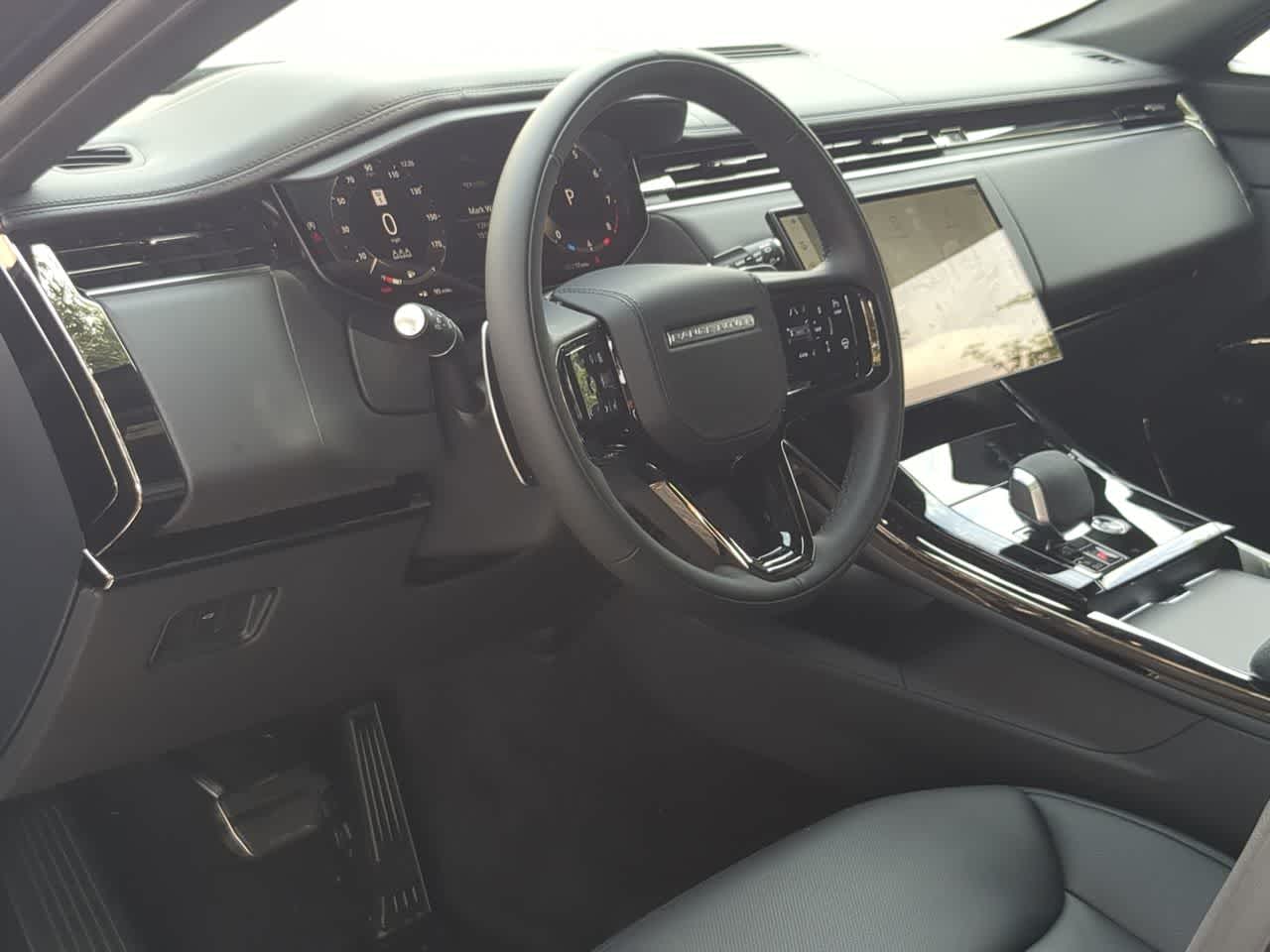 Thumbnail: 2026 Land Rover Range Rover Sport - 10