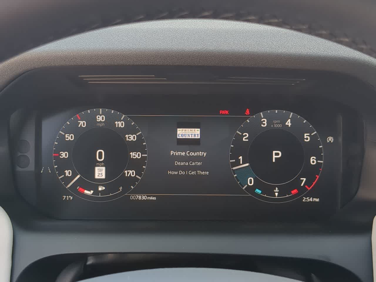 Thumbnail: 2025 Land Rover Discovery Sport - 36