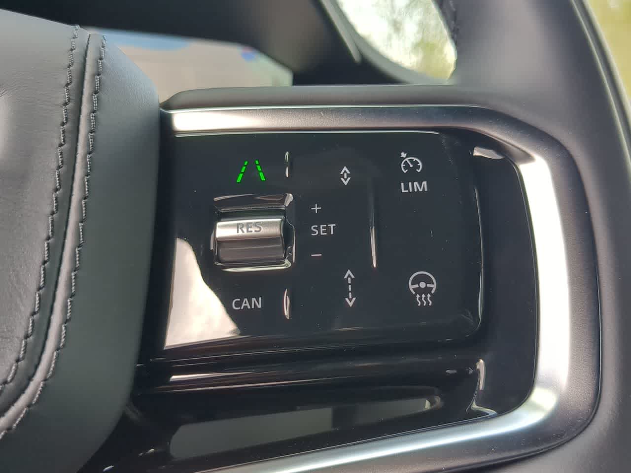 Thumbnail: 2026 Land Rover Range Rover Sport - 27