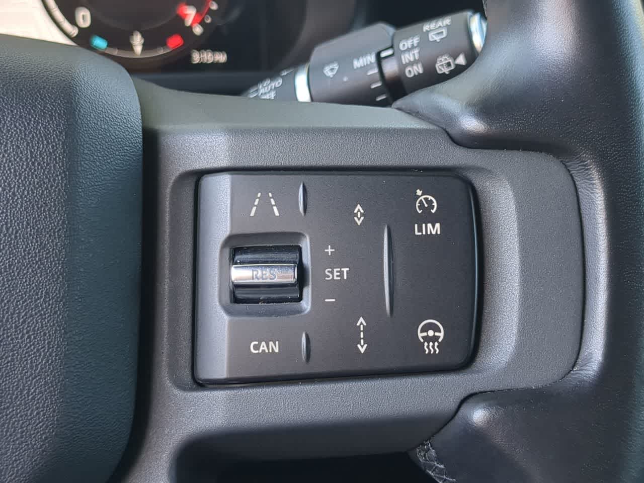 Thumbnail: 2024 Land Rover Defender - 26