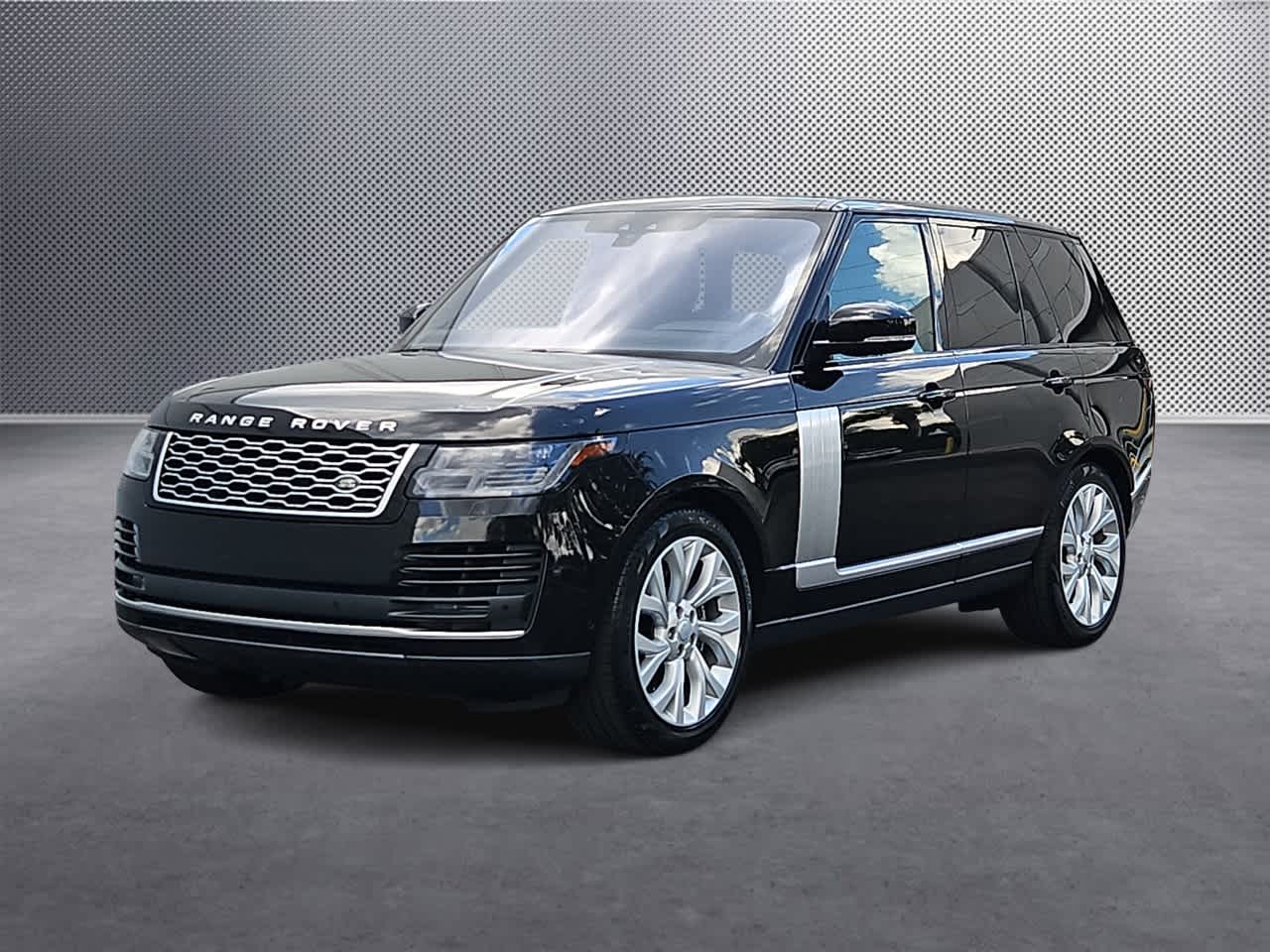 Thumbnail: 2022 Land Rover Range Rover - 4