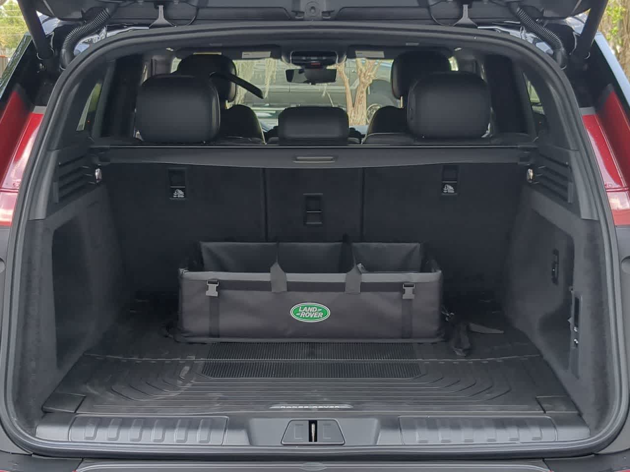 Thumbnail: 2026 Land Rover Range Rover Sport - 37