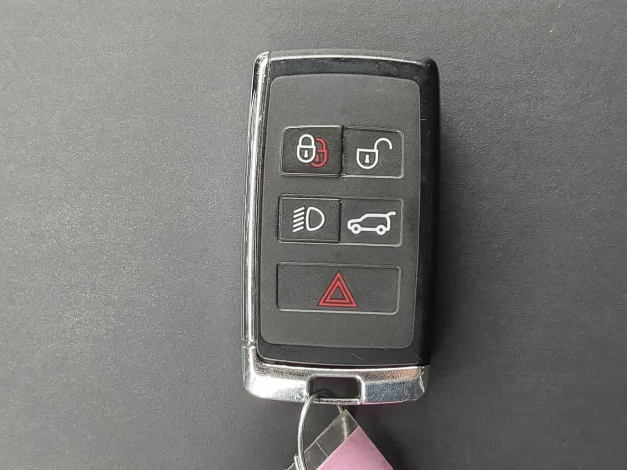 Thumbnail: 2025 Land Rover Defender - 37