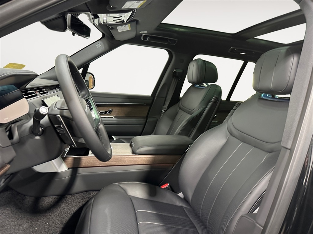 2025 Land Rover Range Rover SE - Photo 9