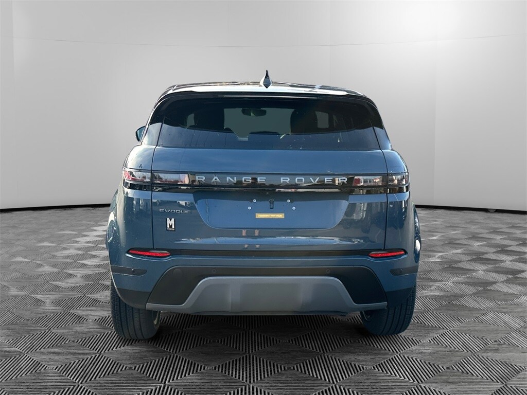 2025 Land Rover Range Rover Evoque S photo 4
