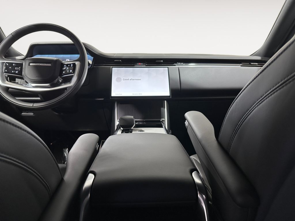 2025 Land Rover Range Rover SE - Photo 11