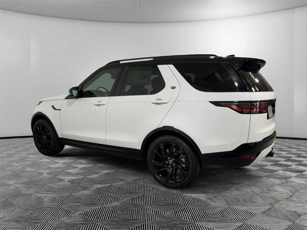 2025 Land Rover Discovery SE photo 3