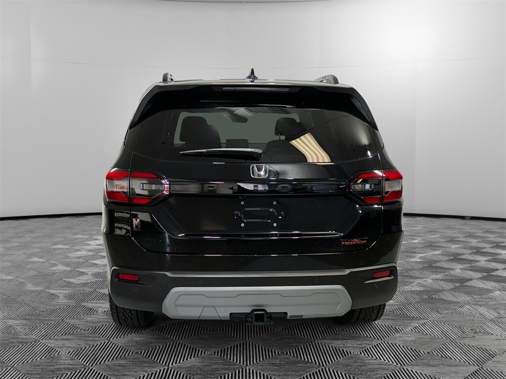 2025 Honda Pilot TrailSport photo 4