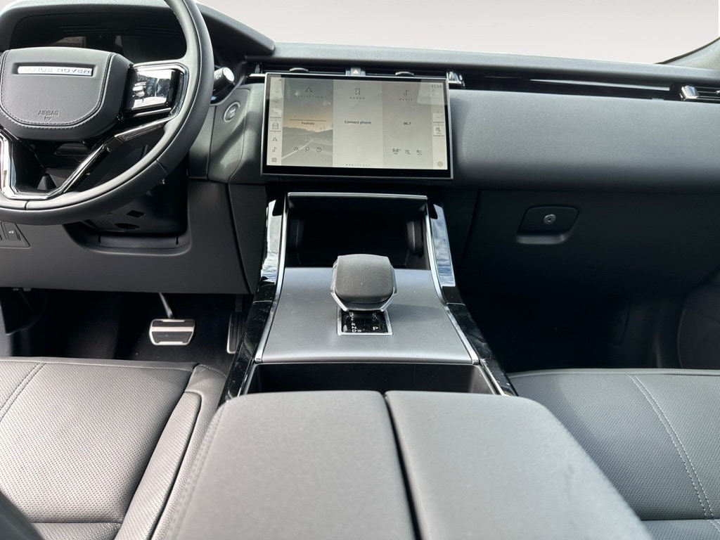 New 2025 Land Rover Range Rover Velar Dynamic SE SUV