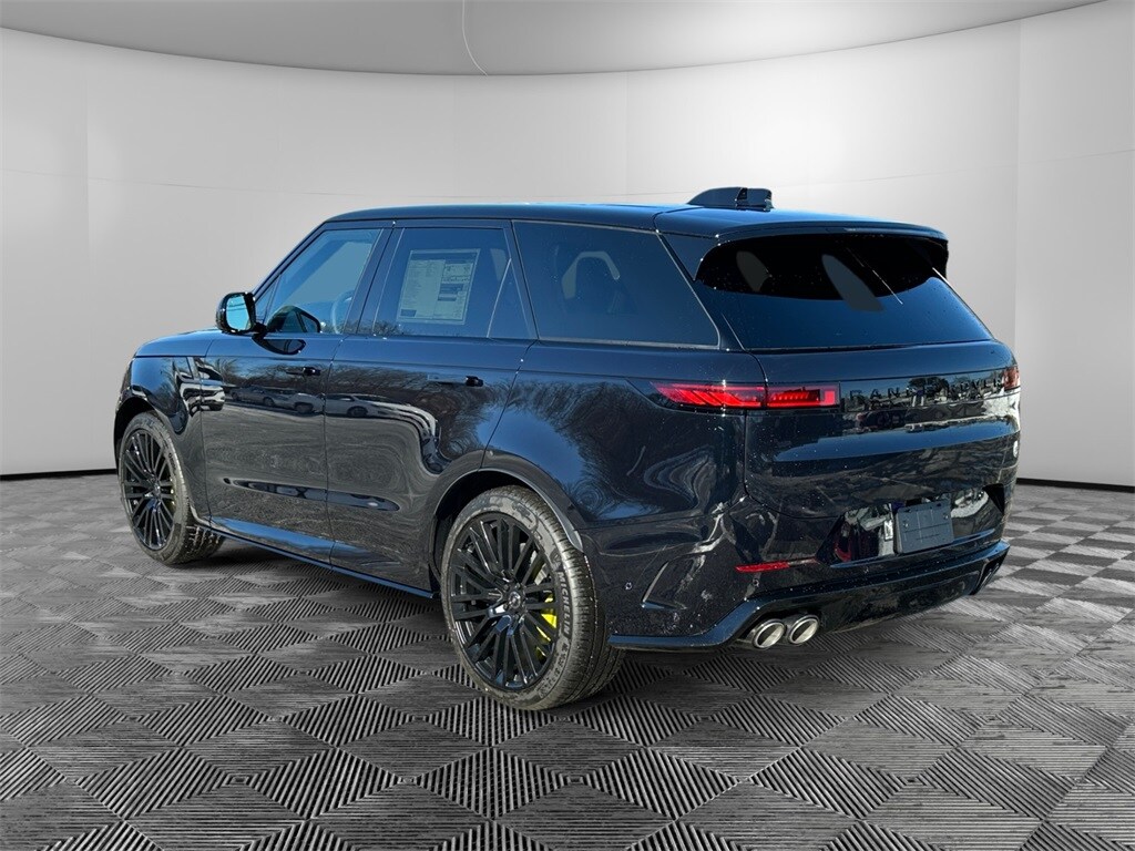 2025 Land Rover Range Rover Sport photo 3