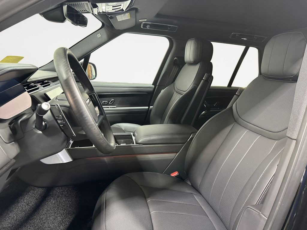 2025 Land Rover Range Rover SE - Photo 9