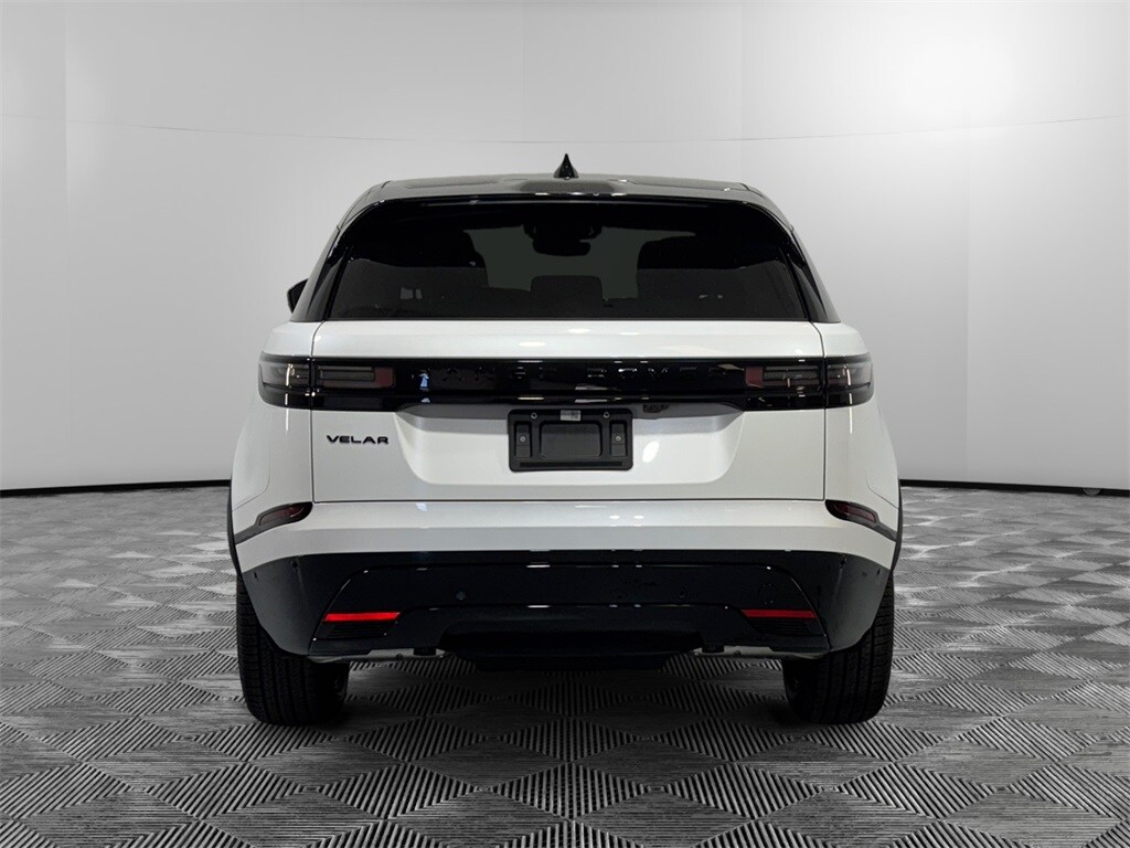 2026 Land Rover Range Rover Velar SE photo 4