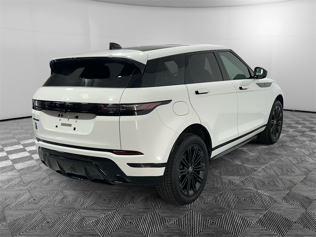 2024 Land Rover Range Rover Evoque Dynamic SE photo 3