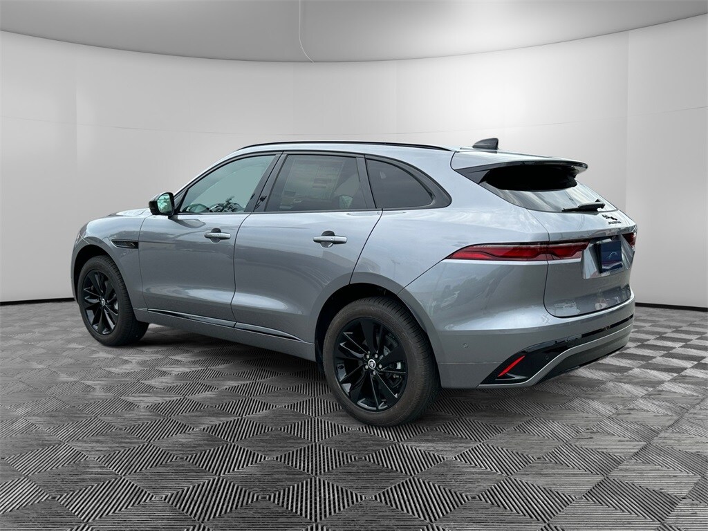 2024 Jaguar F-PACE P250 R-Dynamic S photo 3