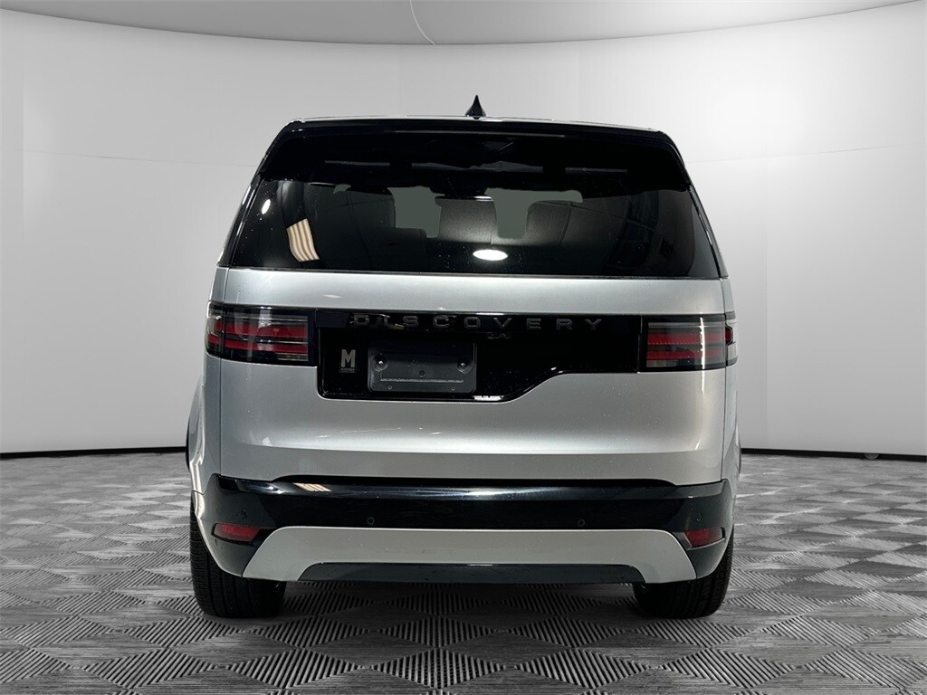 2024 Land Rover Discovery SE photo 4
