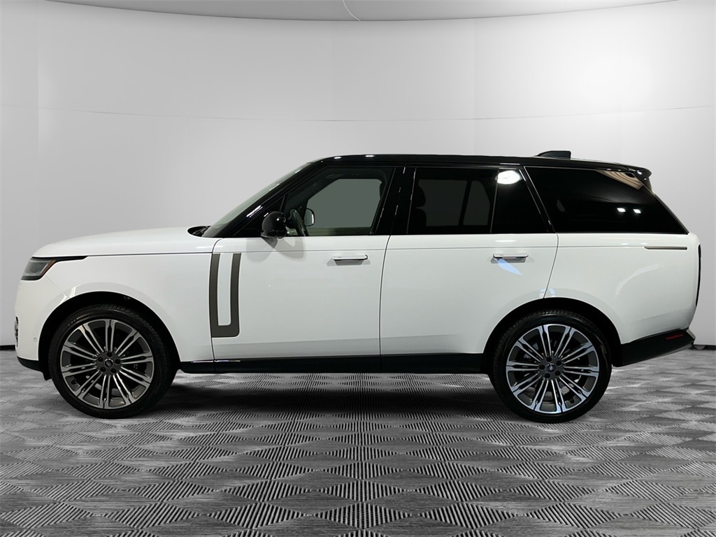 Used 2024 Land Rover Range Rover SE with VIN SALKP9E95RA092481 for sale in Peabody, MA