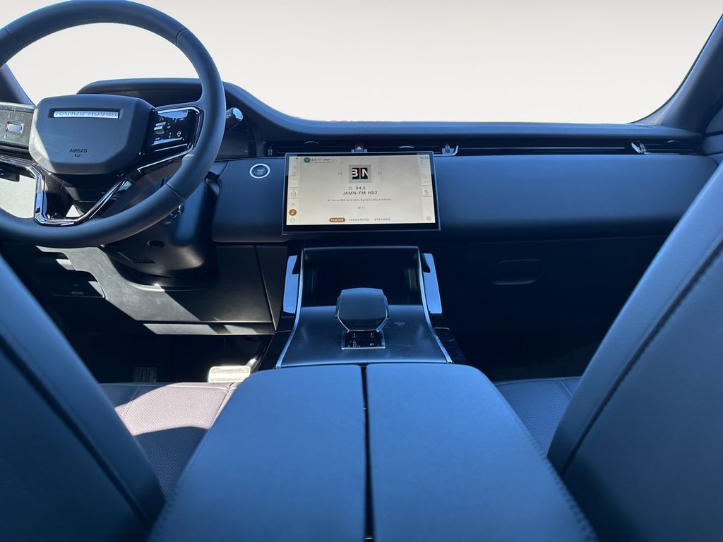 2026 Land Rover Range Rover Evoque Dynamic SE - Photo 11