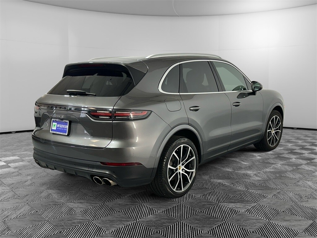 2021 Porsche Cayenne S photo 4