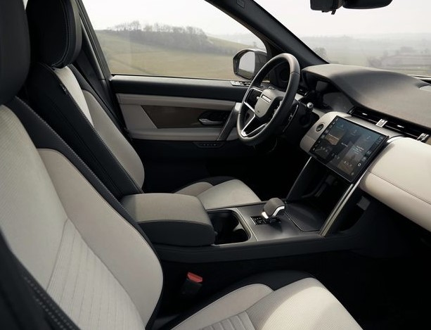 Discovery Sport interior and technology