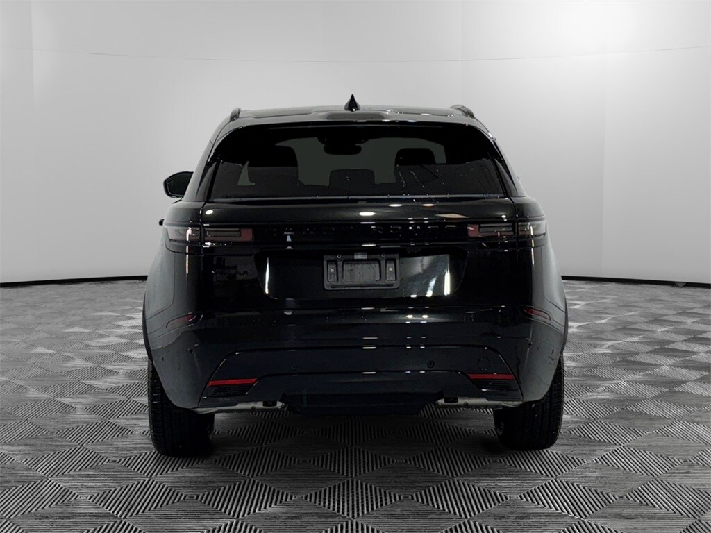 2026 Land Rover Range Rover Velar SE photo 3